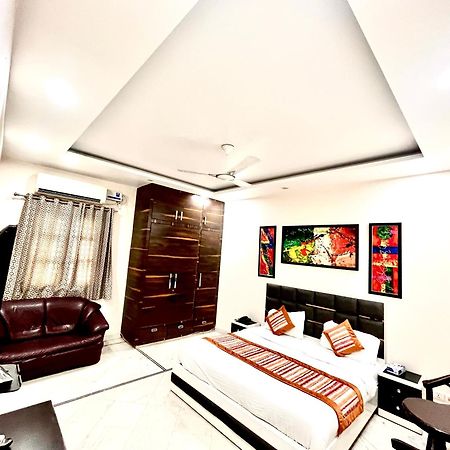 South Inn - Green Park Near Hauz Khas South Delhi 뉴델리 외부 사진