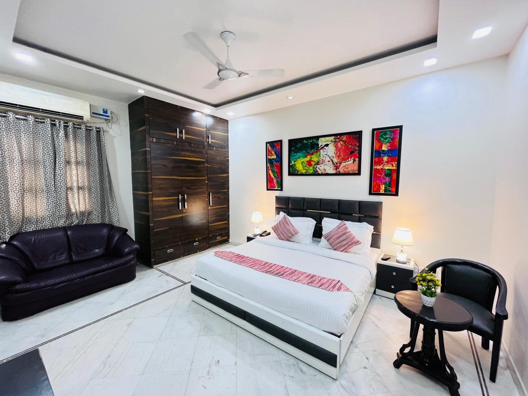 South Inn - Green Park Near Hauz Khas South Delhi 뉴델리 외부 사진