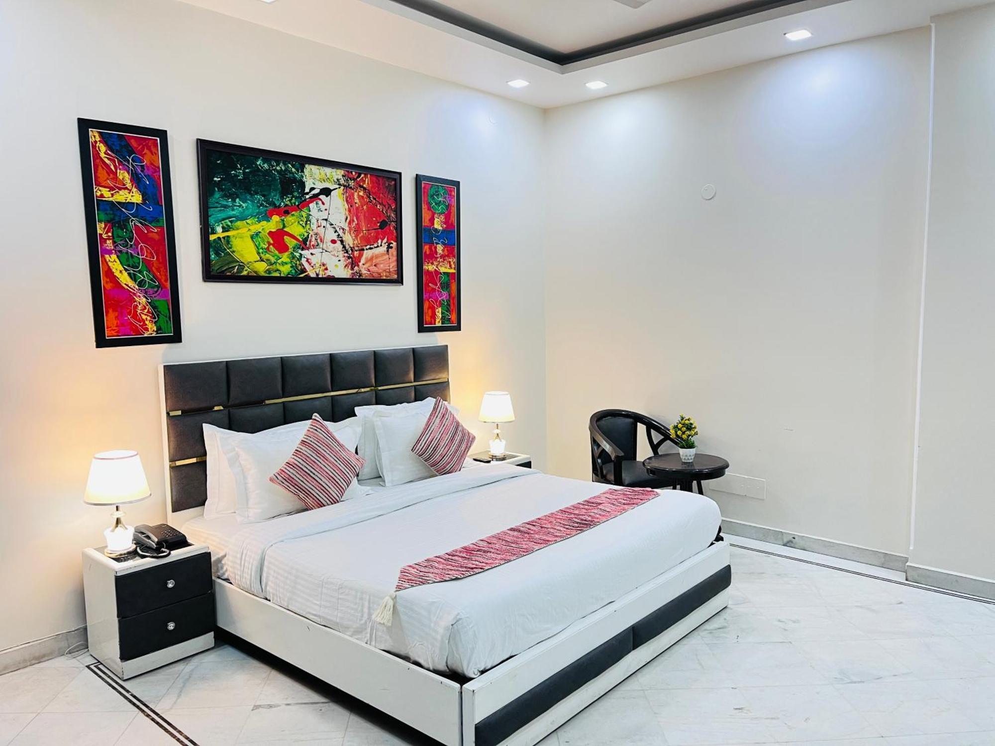 South Inn - Green Park Near Hauz Khas South Delhi 뉴델리 외부 사진
