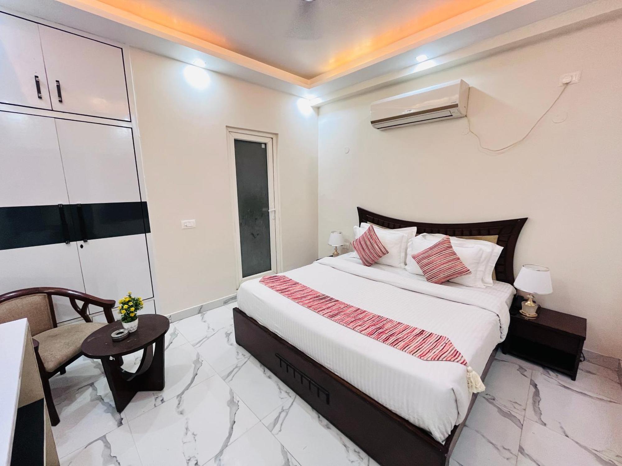 South Inn - Green Park Near Hauz Khas South Delhi 뉴델리 외부 사진