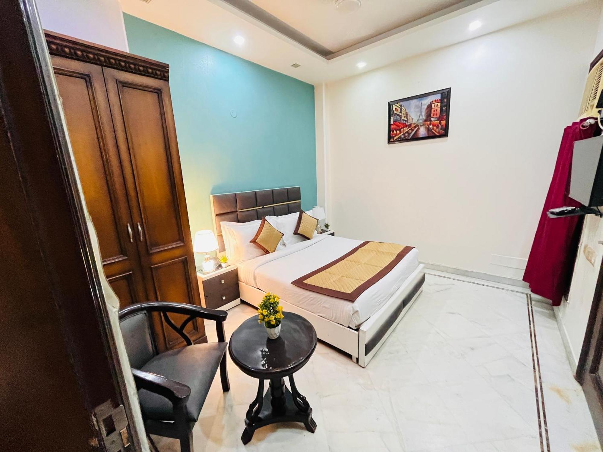 South Inn - Green Park Near Hauz Khas South Delhi 뉴델리 외부 사진