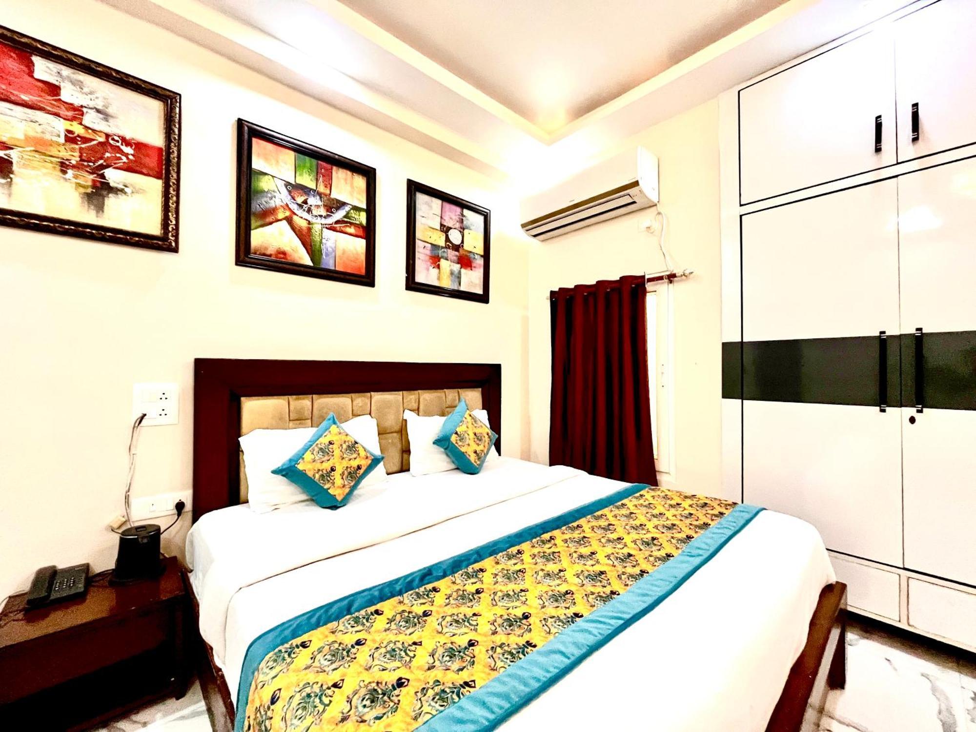 South Inn - Green Park Near Hauz Khas South Delhi 뉴델리 외부 사진