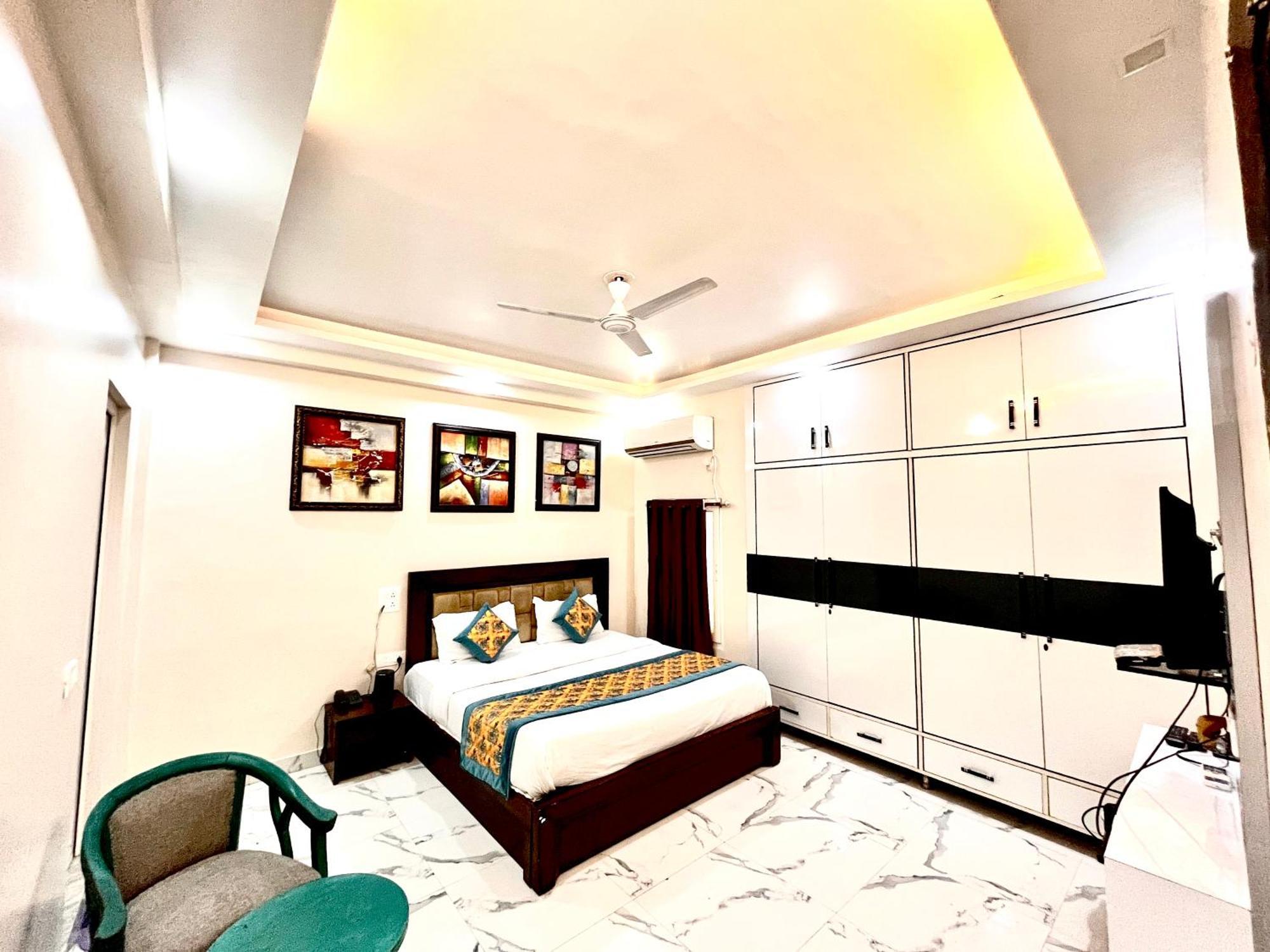 South Inn - Green Park Near Hauz Khas South Delhi 뉴델리 외부 사진