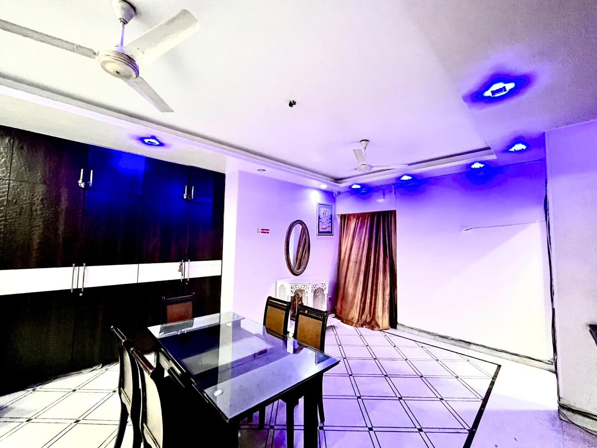South Inn - Green Park Near Hauz Khas South Delhi 뉴델리 외부 사진