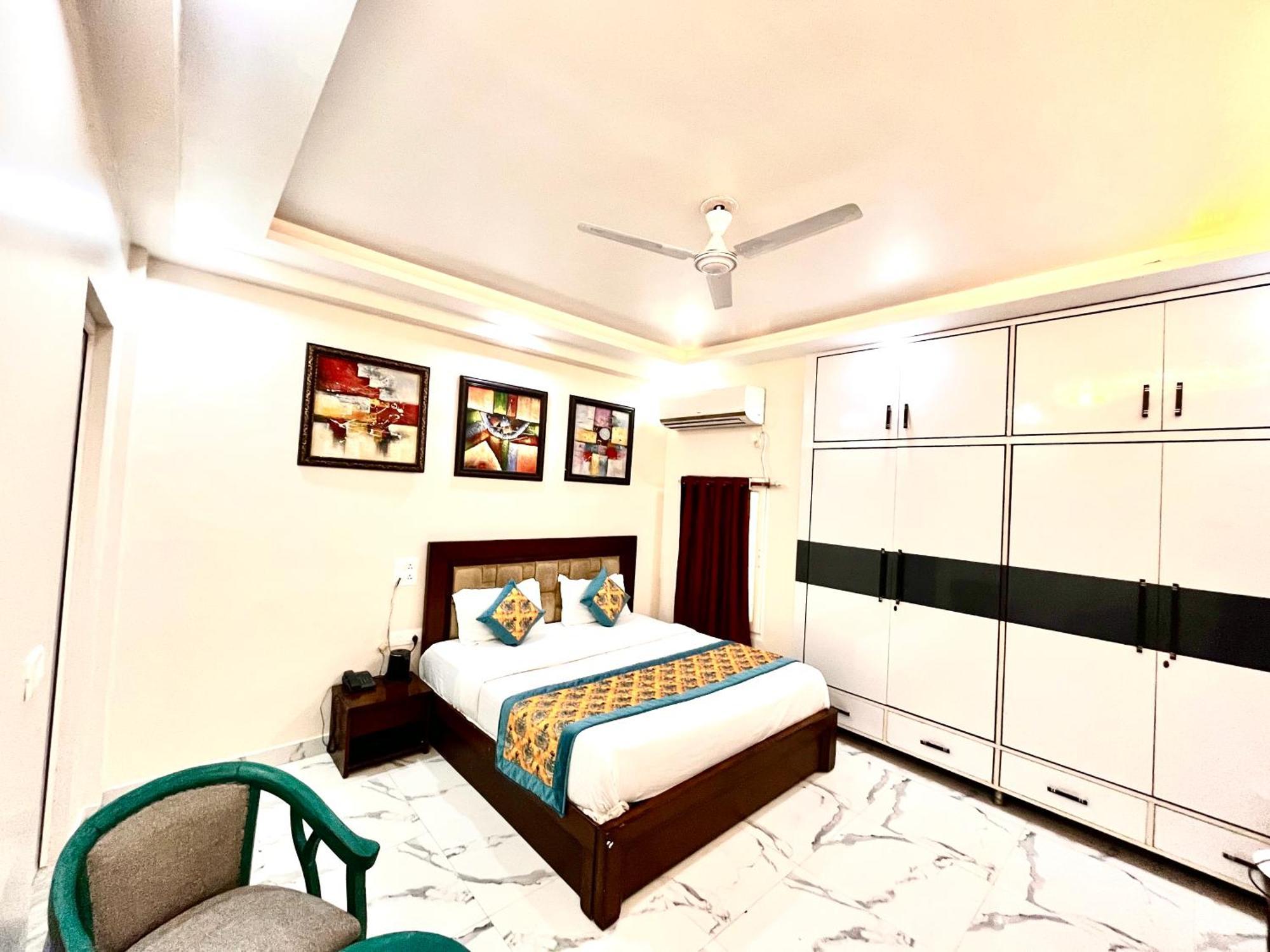 South Inn - Green Park Near Hauz Khas South Delhi 뉴델리 외부 사진