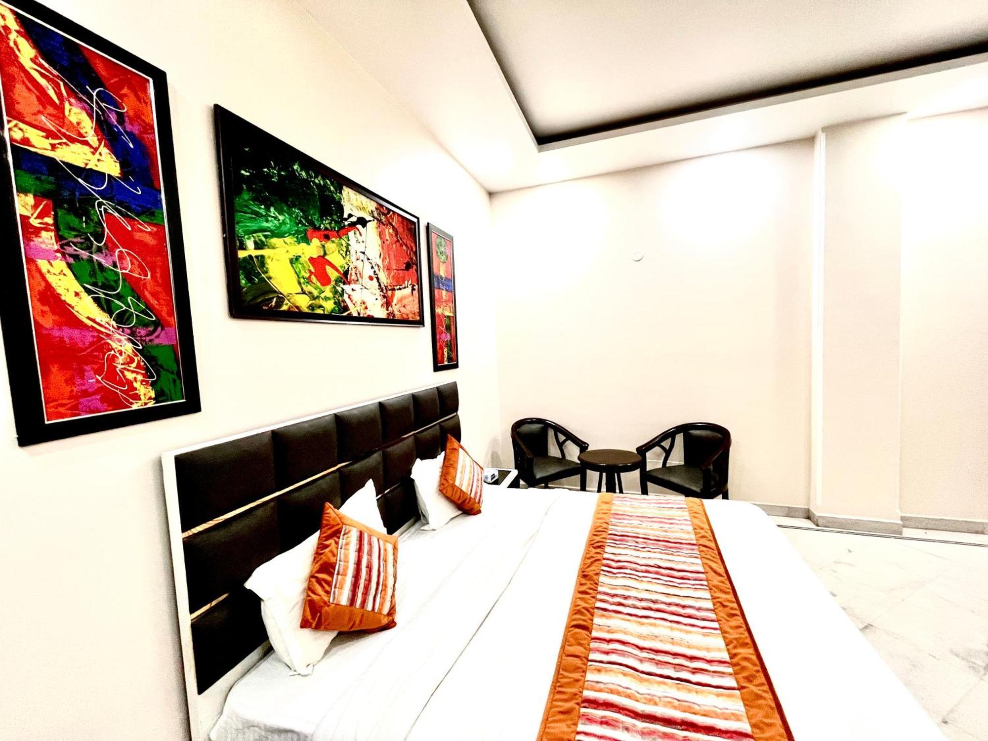 South Inn - Green Park Near Hauz Khas South Delhi 뉴델리 외부 사진