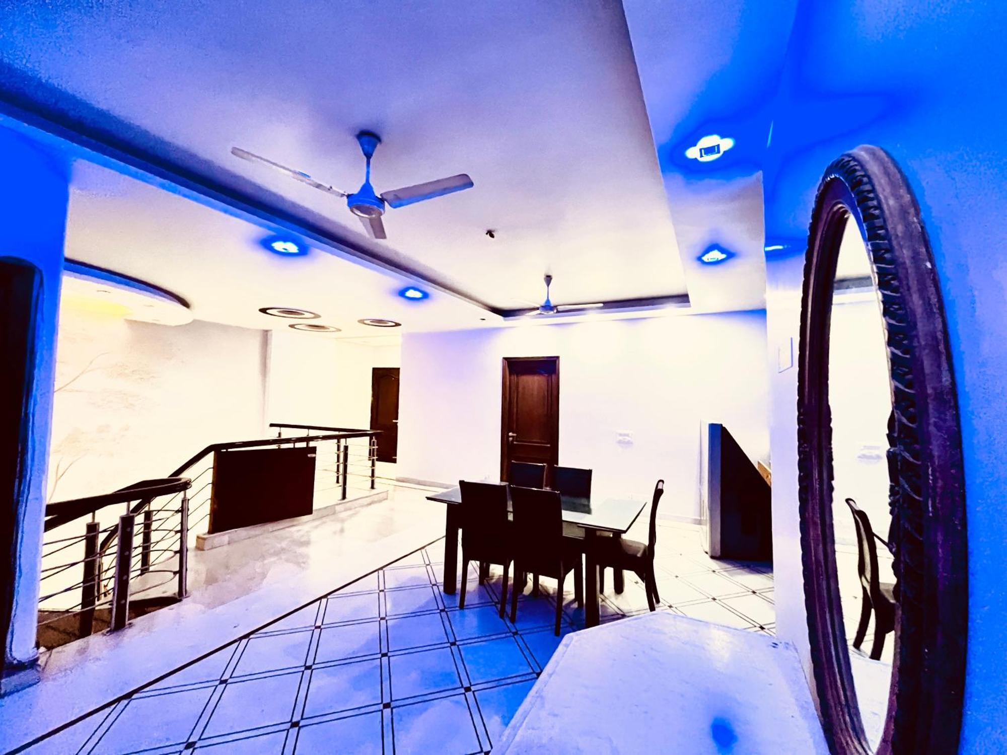 South Inn - Green Park Near Hauz Khas South Delhi 뉴델리 외부 사진
