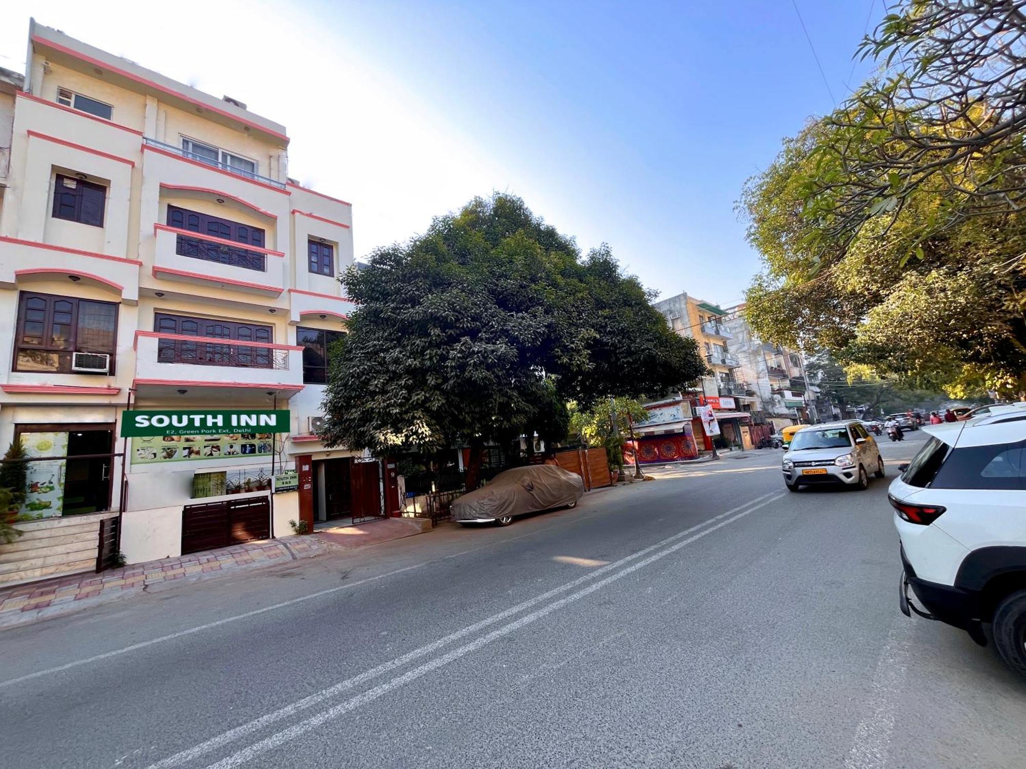 South Inn - Green Park Near Hauz Khas South Delhi 뉴델리 외부 사진